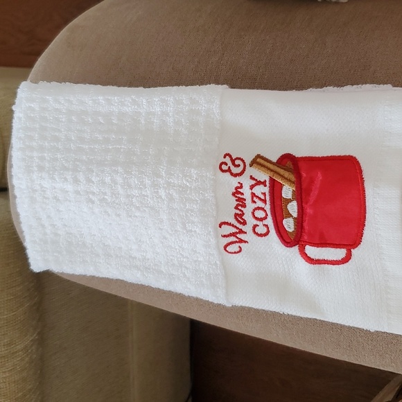 Set of two kitchen towels with pot holder - Picture 2 of 4